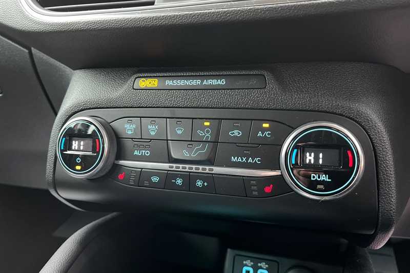 Used Ford Focus 2022 for sale - 77899515: Photo 15