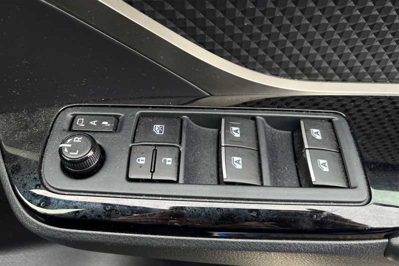 Used Toyota C-HR 2019 for sale - 77309275: Photo 16