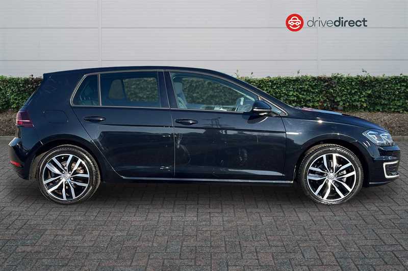 Used Volkswagen Golf 2019 for sale - 77945074: Photo 2