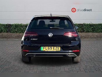 Used Volkswagen Golf 2019 for sale - 77945074: Photo
