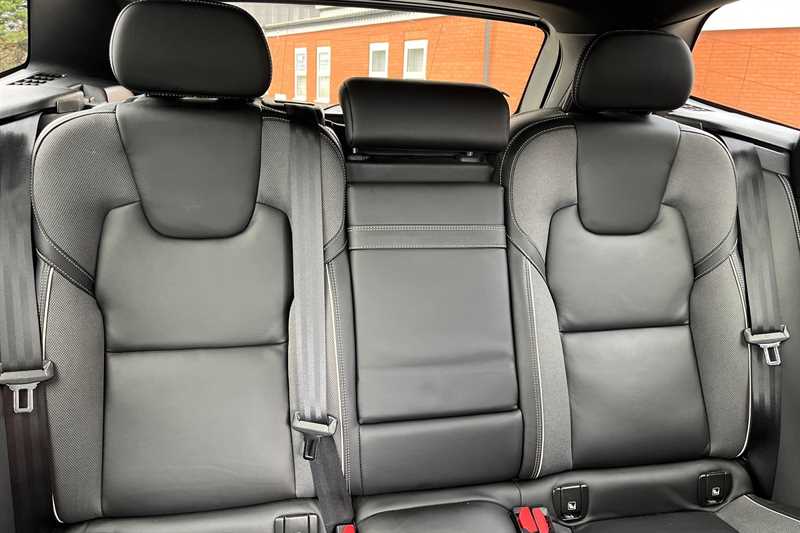 Used Volvo XC60 2020 for sale - 76463418: Photo 24