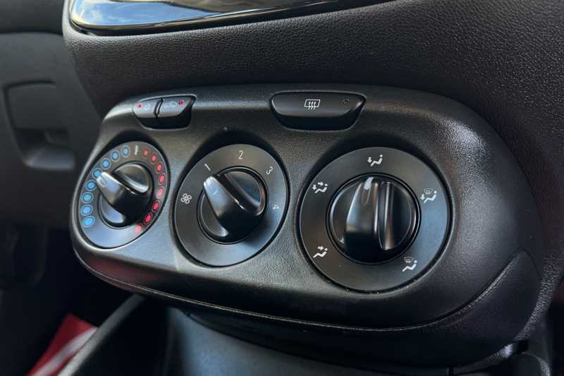 Used Vauxhall Corsa 2018 for sale - 78221943: Photo 15