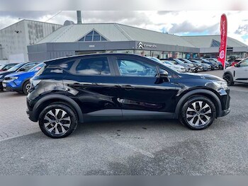Used Renault Captur 2024 for sale - 79415889: Photo