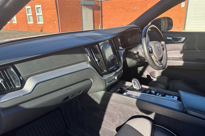 Used Volvo XC60 2020 for sale - 76891094: Photo 12