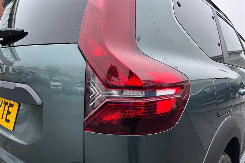 Used Dacia Jogger 2024 for sale - 77900001: Photo 32