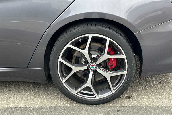 Used Alfa Romeo Giulia 2019 for sale - 76155204: Photo 11