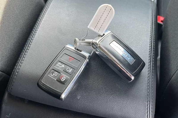 Used Jaguar E-Pace 2020 for sale - 76217421: Photo 37