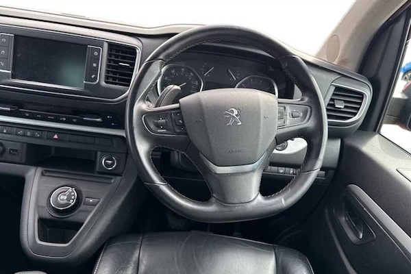 Used Peugeot Traveller 2018 for sale - 75603317: Photo 11