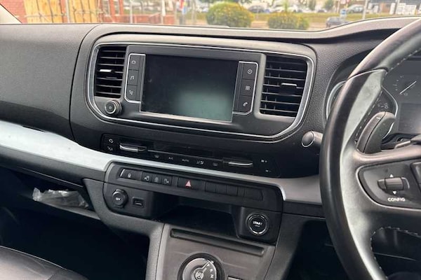 Used Peugeot Traveller 2018 for sale - 75603317: Photo 13