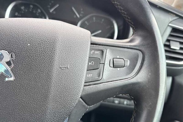 Used Peugeot Traveller 2018 for sale - 75603317: Photo 21