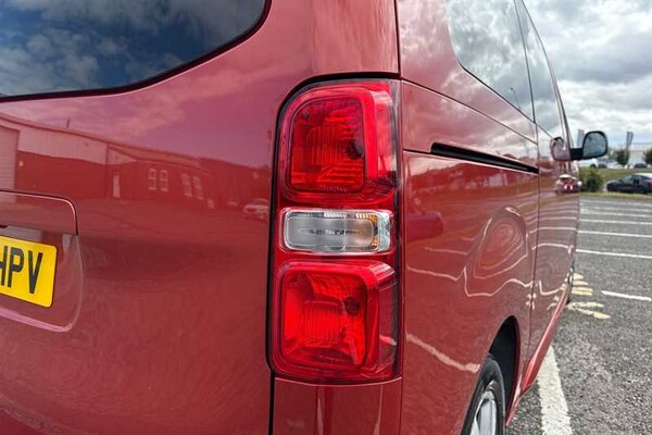 Used Peugeot Traveller 2018 for sale - 75603317: Photo 32