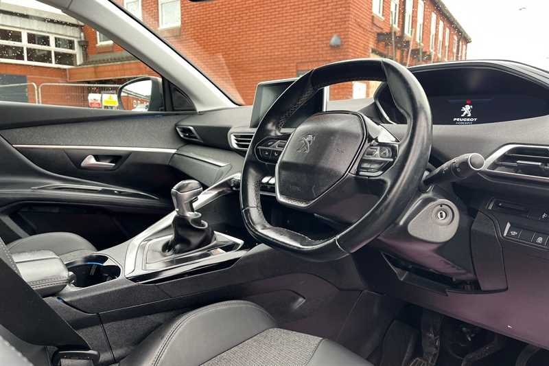 Used Peugeot 5008 2020 for sale - 77481272: Photo 13