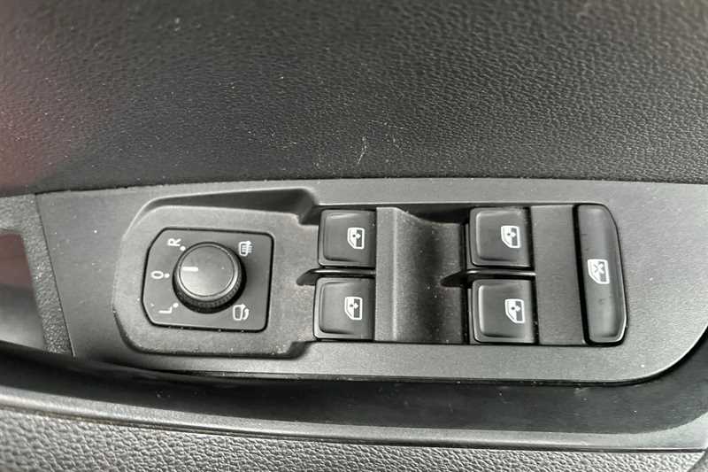 Used Skoda Karoq for sale - 76829103: Photo 16