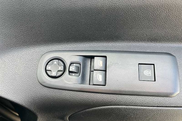 Used Vauxhall Combo Life 2018 for sale - 76298571: Photo 16