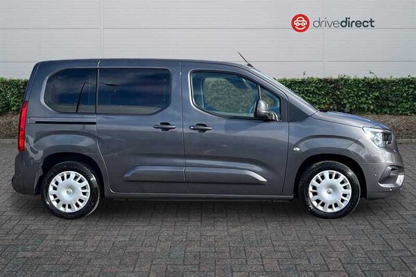 Used Vauxhall Combo Life 2018 for sale - 76298571: Photo 2