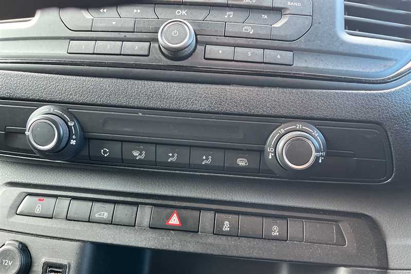 Used Vauxhall Vivaro 2020 for sale - 76503120: Photo 15