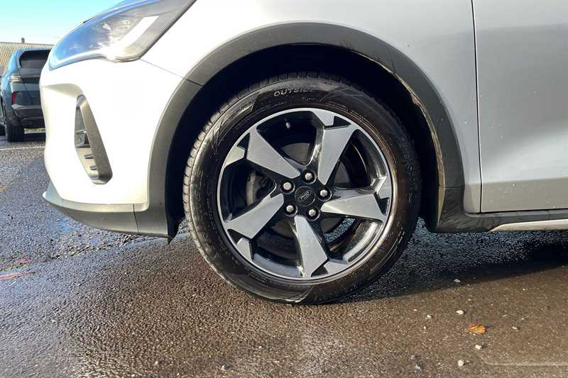 Used Ford Focus 2023 for sale - 77444544: Photo 9