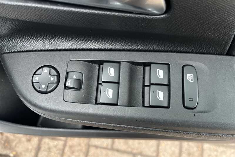 Used Vauxhall Corsa for sale - 77349661: Photo 16