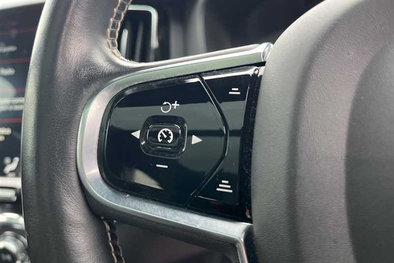 Used Volvo XC60 2020 for sale - 77801583: Photo 21