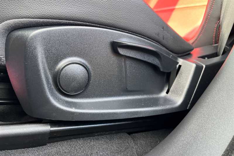 Used Jaguar F-Pace for sale - 76828333: Photo 26