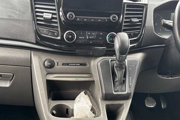 Used Ford Tourneo Custom 2021 for sale - 75660615: Photo 14