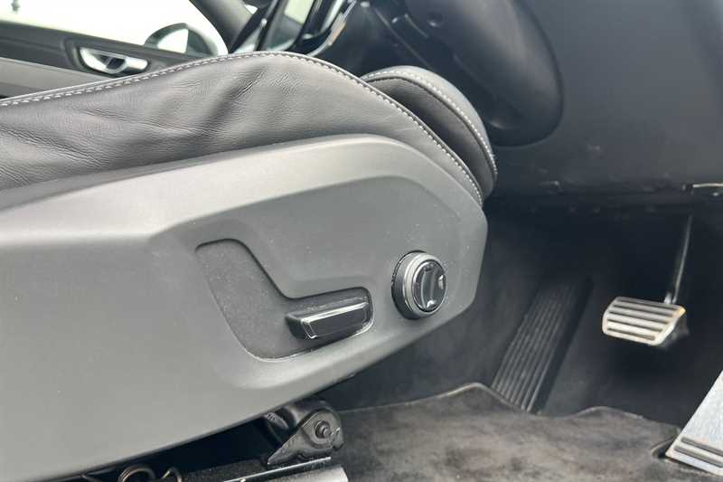 Used Volvo XC60 2020 for sale - 76733347: Photo 26