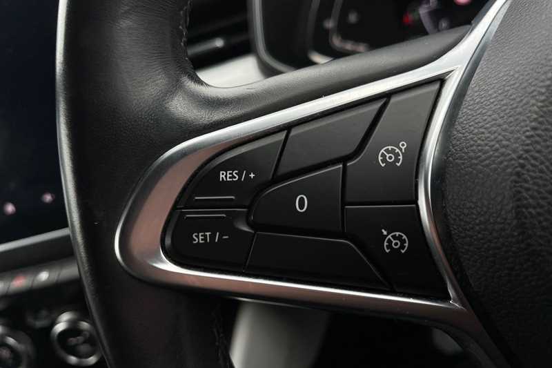 Used Renault Clio 2021 for sale - 77972090: Photo 21