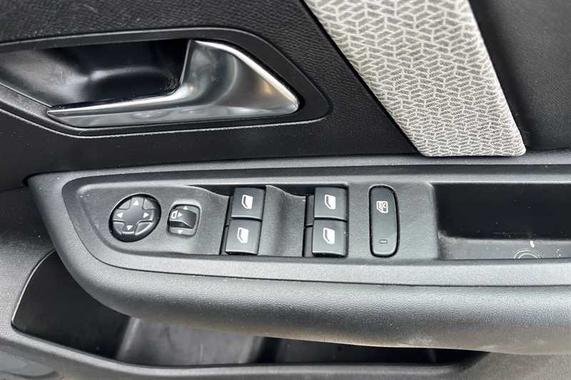 Used Citroen C4 2022 for sale - 77031768: Photo 16