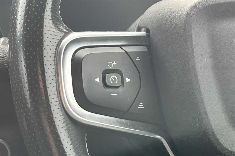 Used Volvo XC40 2020 for sale - 76463694: Photo 21