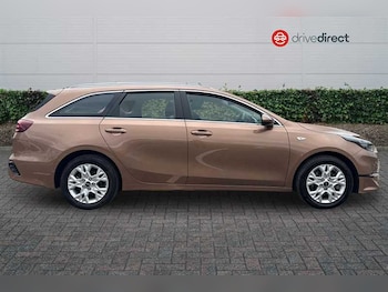 Used Kia Ceed 2022 for sale - 75735107: Photo