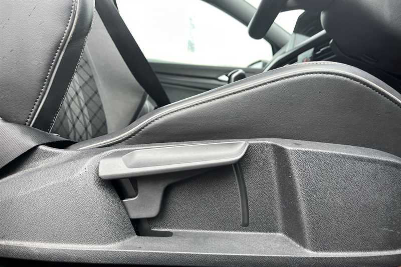 Used Volkswagen Golf 2020 for sale - 77553942: Photo 26