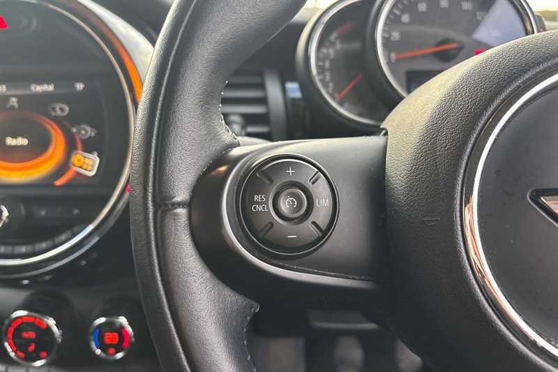 Used MINI Hatch 2017 for sale - 76705728: Photo 21