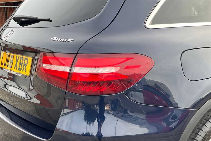 Used Mercedes-Benz GLC 2018 for sale - 76362495: Photo 32