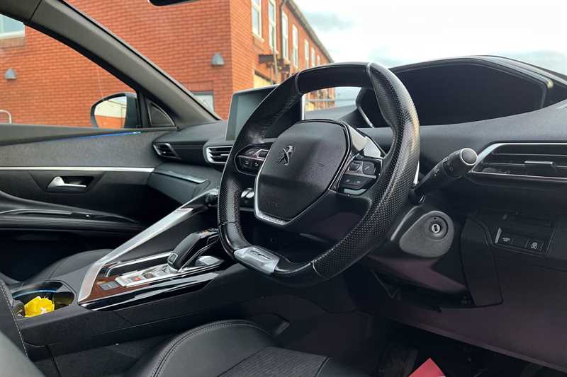 Used Peugeot 5008 2019 for sale - 76939325: Photo 36