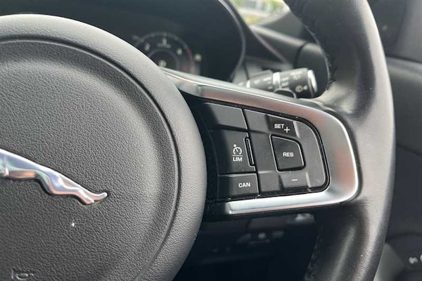 Used Jaguar E-Pace 2020 for sale - 76075607: Photo 22
