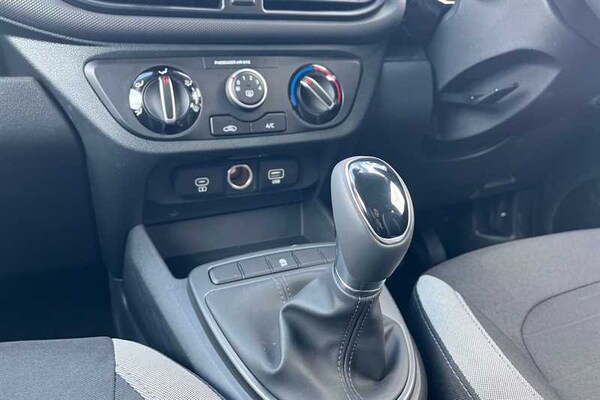 Used Hyundai i10 2025 for sale - 76191233: Photo 14