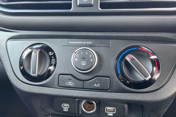 Used Hyundai i10 2025 for sale - 76191233: Photo 15