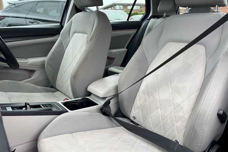 Used Volkswagen Golf 2020 for sale - 78217182: Photo 23