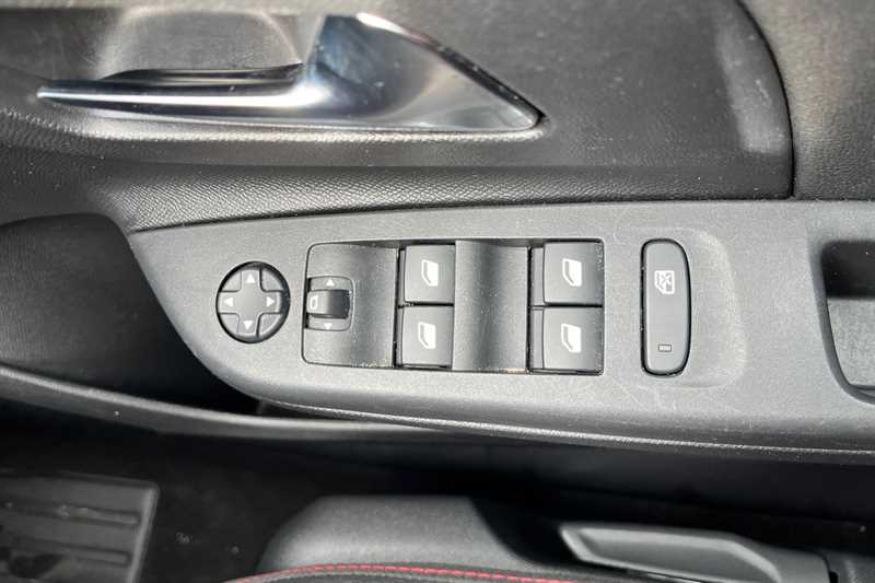 Used Vauxhall Corsa 2023 for sale - 76517465: Photo 16