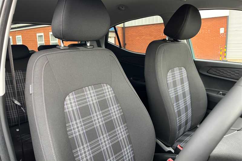 Used Hyundai i10 for sale - 76462453: Photo 23