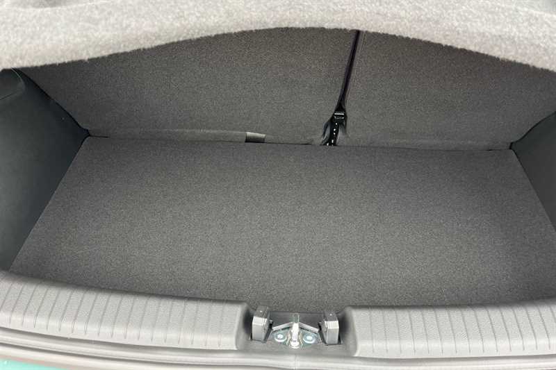 Used Hyundai i10 for sale - 76462453: Photo 25