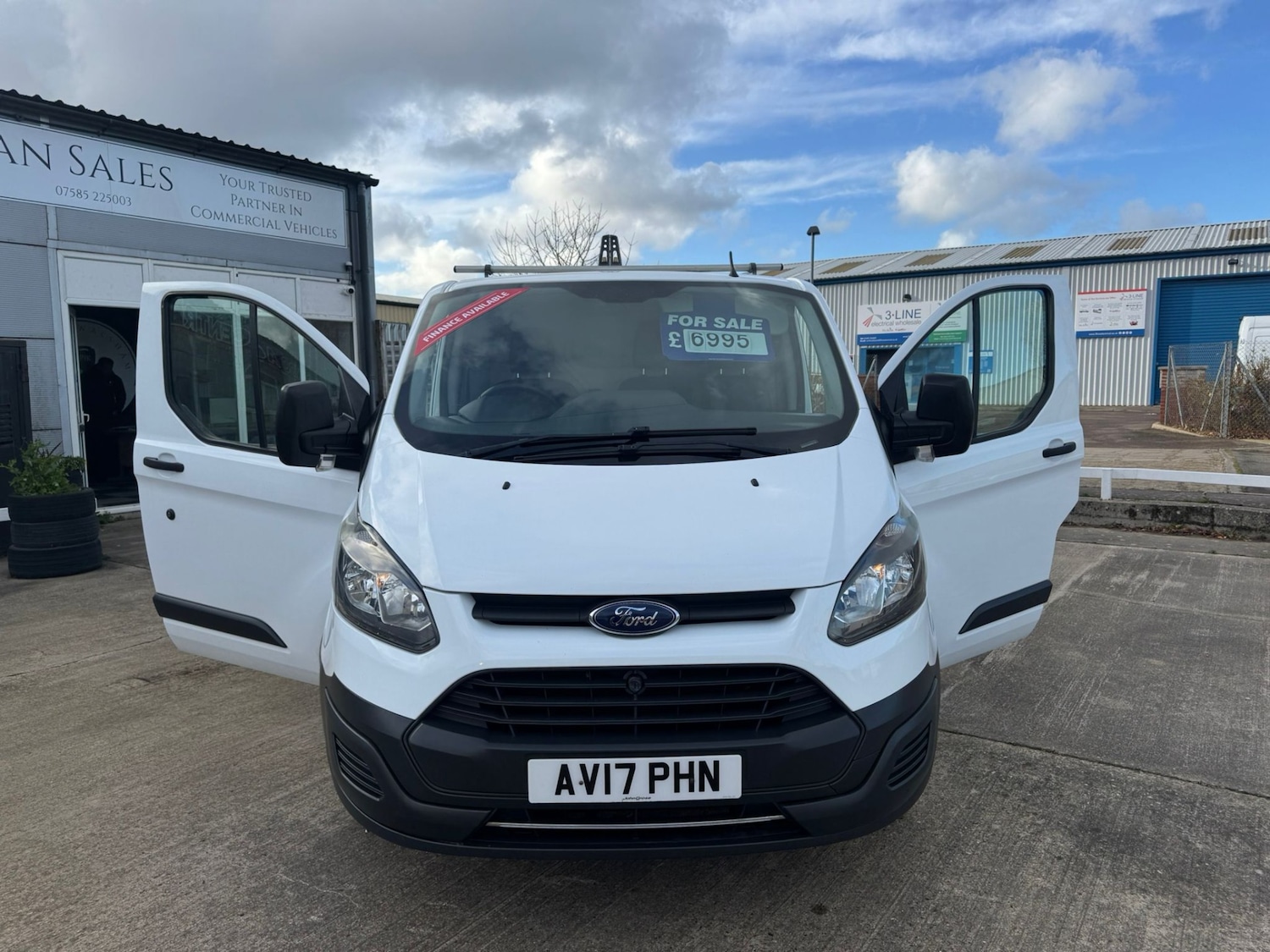 Used Ford Transit Custom 2017 for sale - 76626803: Photo 10