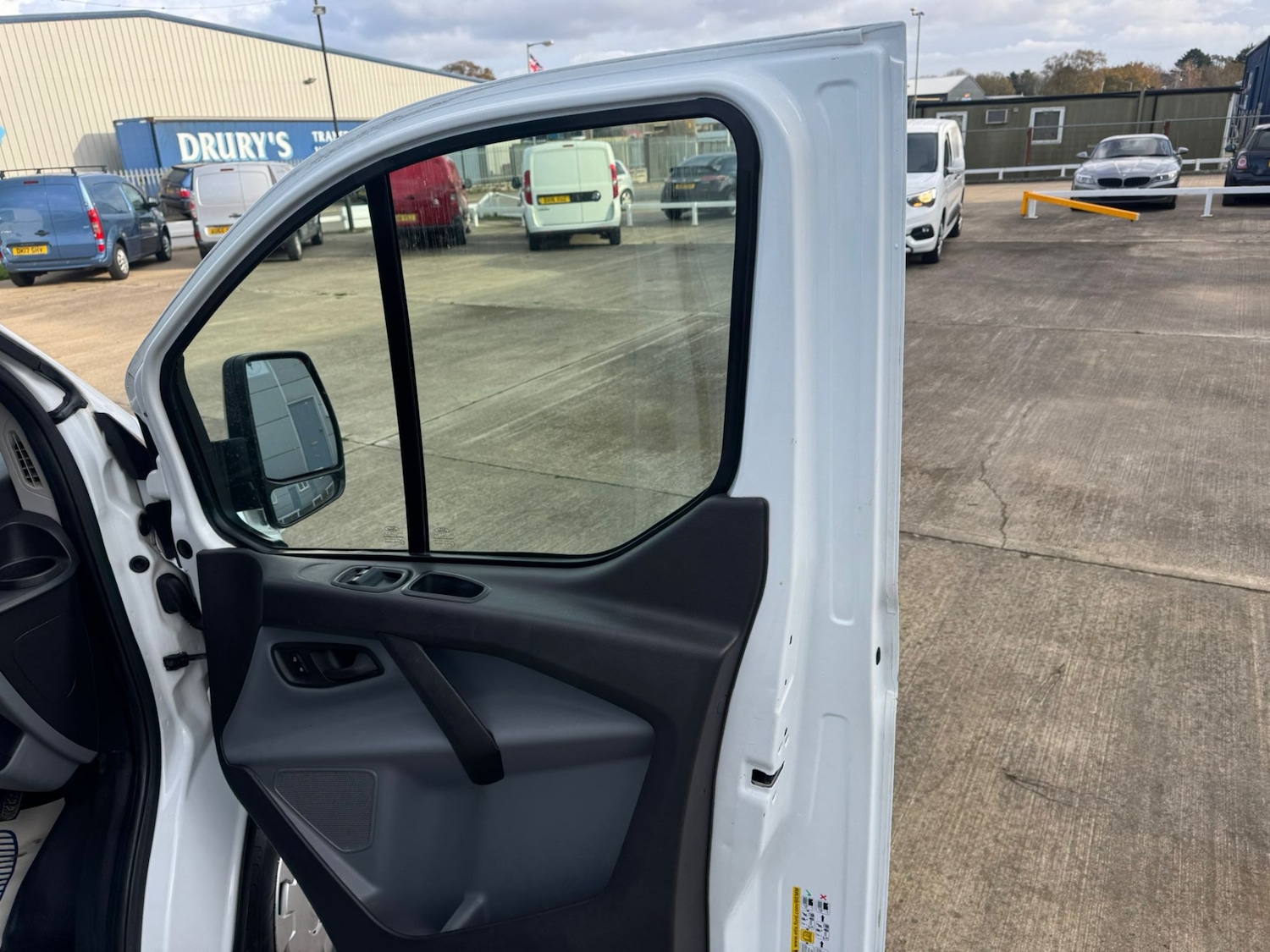 Used Ford Transit Custom 2017 for sale - 76626803: Photo 18