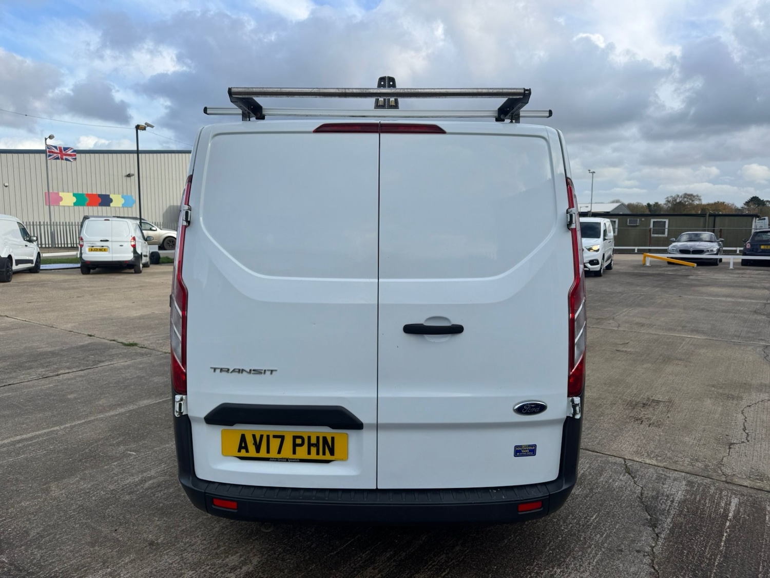 Used Ford Transit Custom 2017 for sale - 76626803: Photo 6