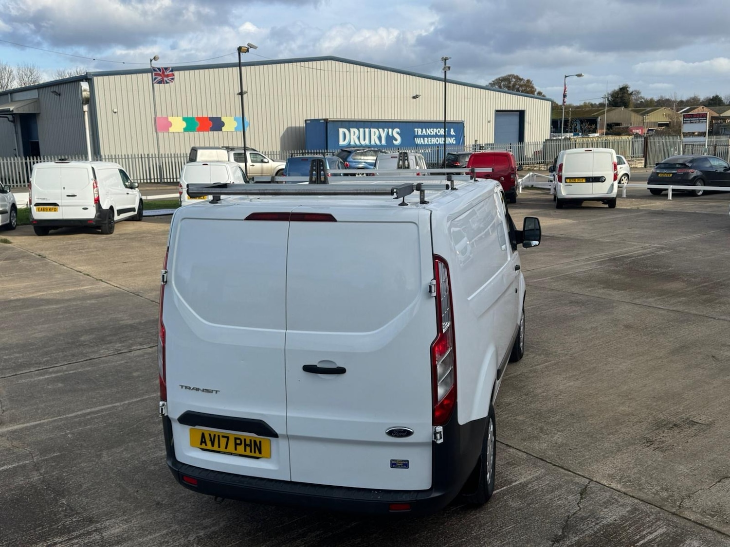 Used Ford Transit Custom 2017 for sale - 76626803: Photo 8