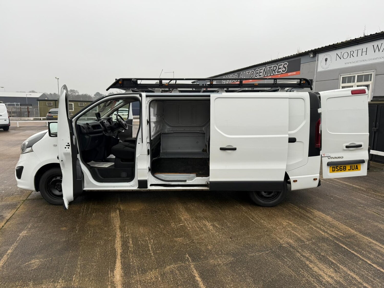 Used Vauxhall Vivaro 2018 for sale - 77417656: Photo 10
