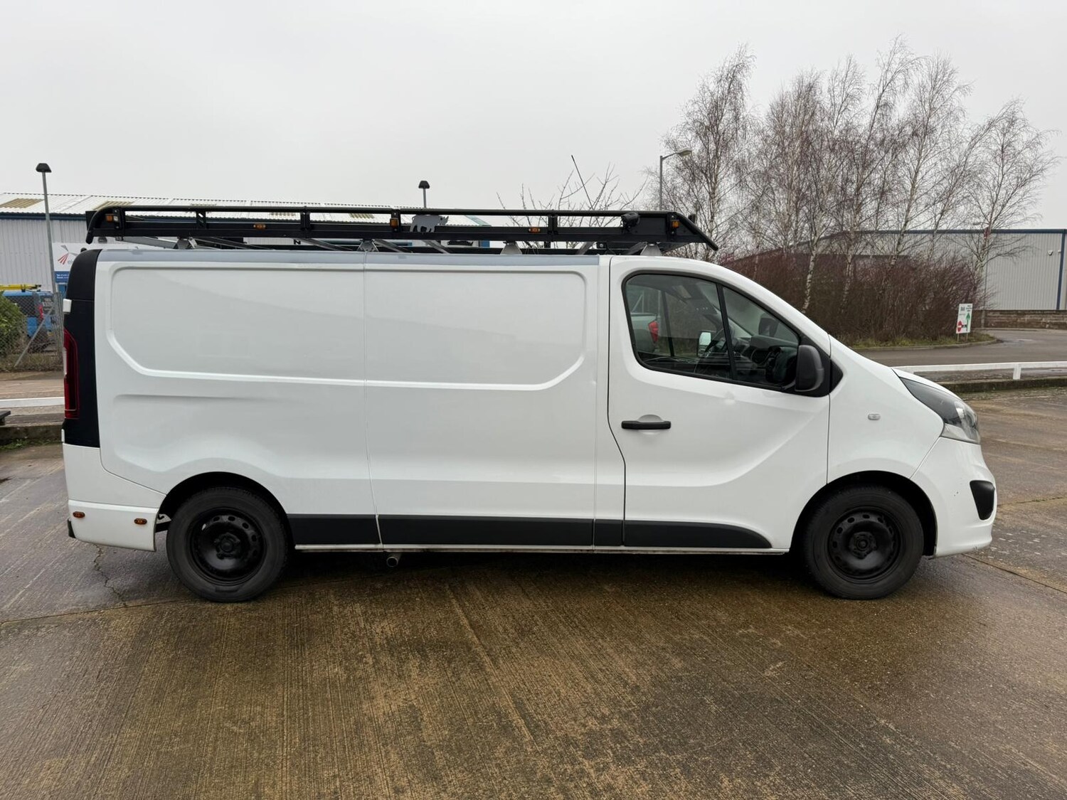 Used Vauxhall Vivaro 2018 for sale - 77417656: Photo 4
