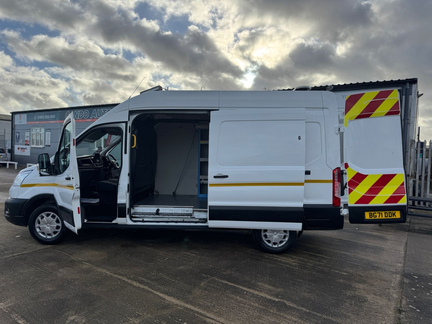 Used Ford Transit 2021 for sale - 76906162: Photo 12