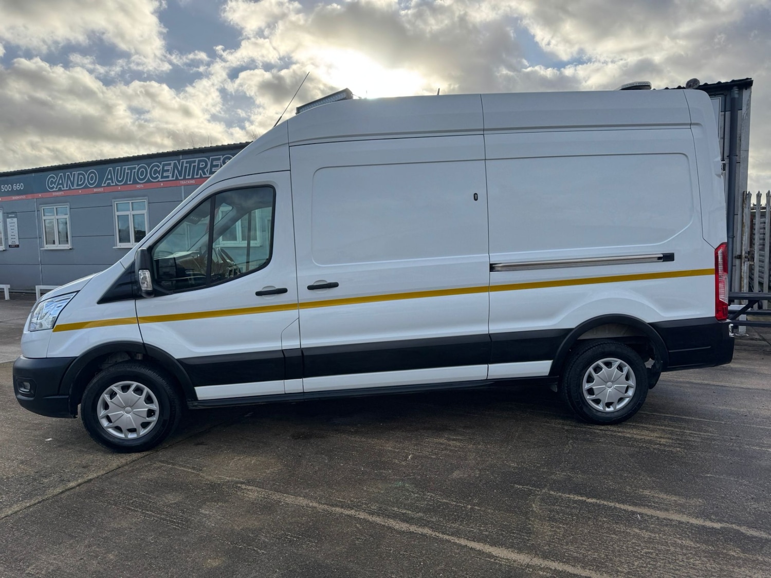 Used Ford Transit 2021 for sale - 76906162: Photo 2