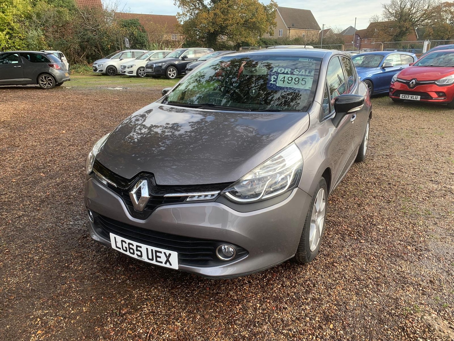 Used Renault Clio 2015 for sale - 76554411: Photo 1